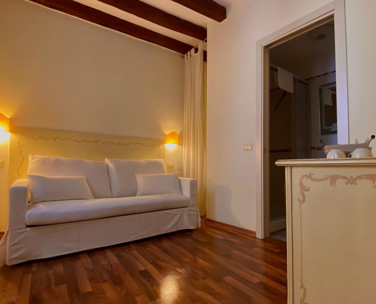 Casa Vacanze Angolo 'Sconto เวนิส ภายนอก รูปภาพ