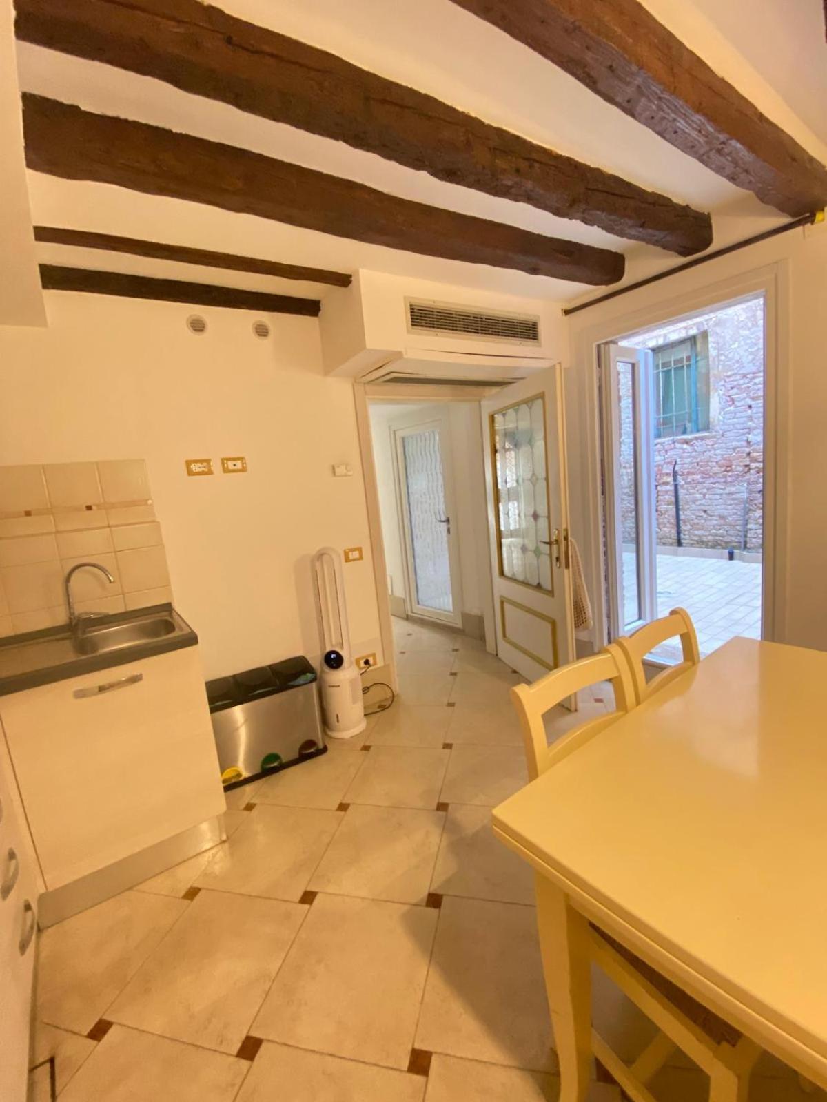 Casa Vacanze Angolo 'Sconto เวนิส ภายนอก รูปภาพ