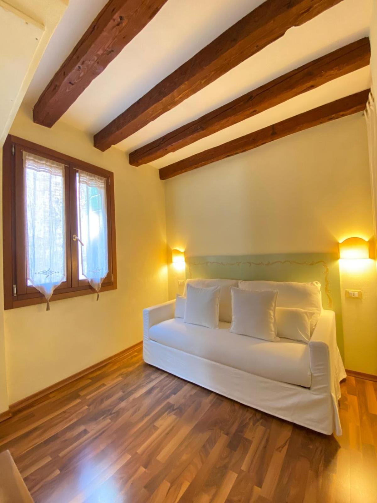 Casa Vacanze Angolo 'Sconto เวนิส ภายนอก รูปภาพ