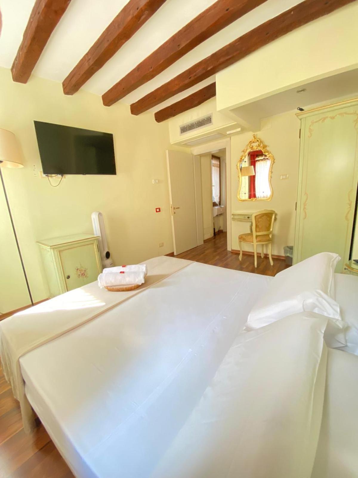 Casa Vacanze Angolo 'Sconto เวนิส ภายนอก รูปภาพ
