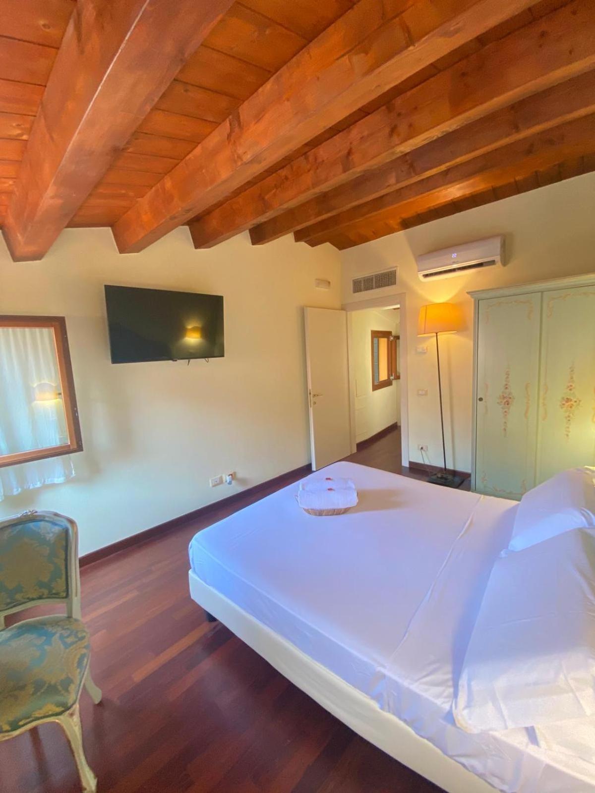 Casa Vacanze Angolo 'Sconto เวนิส ภายนอก รูปภาพ