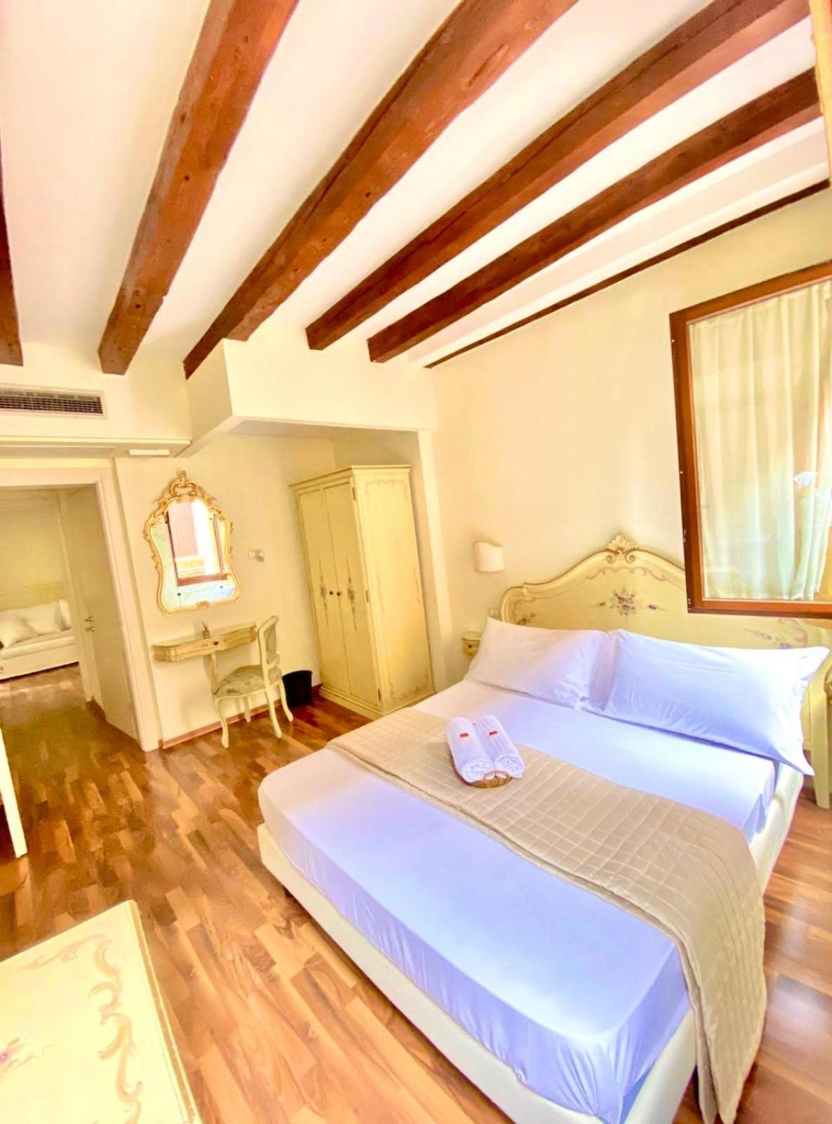 Casa Vacanze Angolo 'Sconto เวนิส ภายนอก รูปภาพ