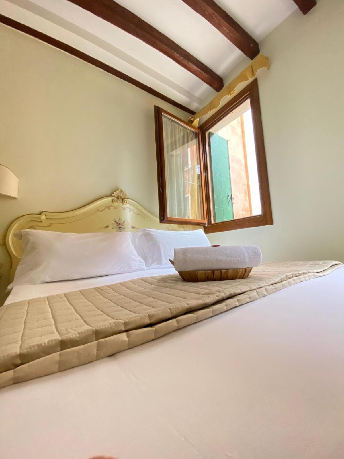 Casa Vacanze Angolo 'Sconto เวนิส ภายนอก รูปภาพ